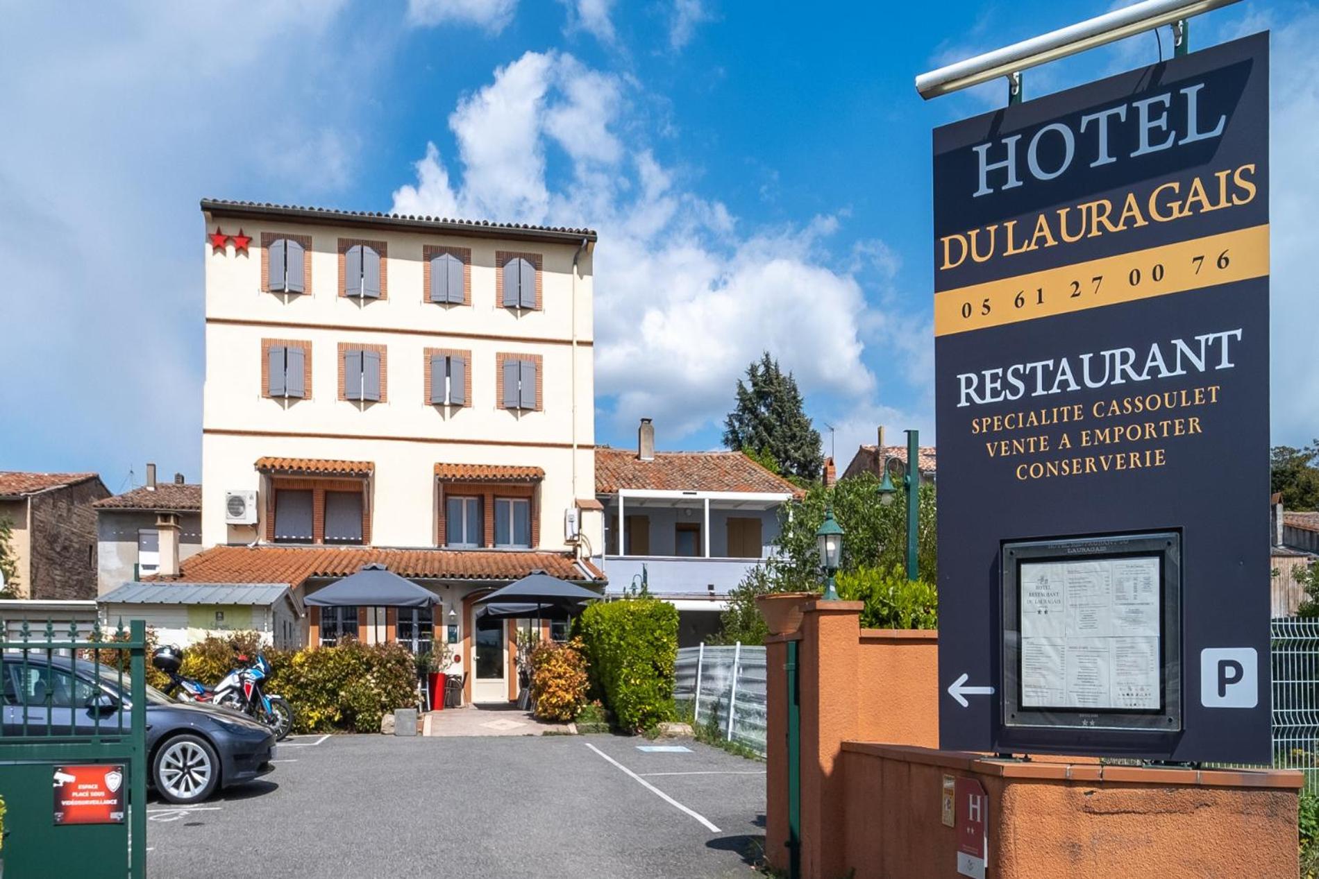 Hôtel Restaurant du Lauragais LOGIS DE FRANCE Villefranche-de-Lauragais Exterior foto