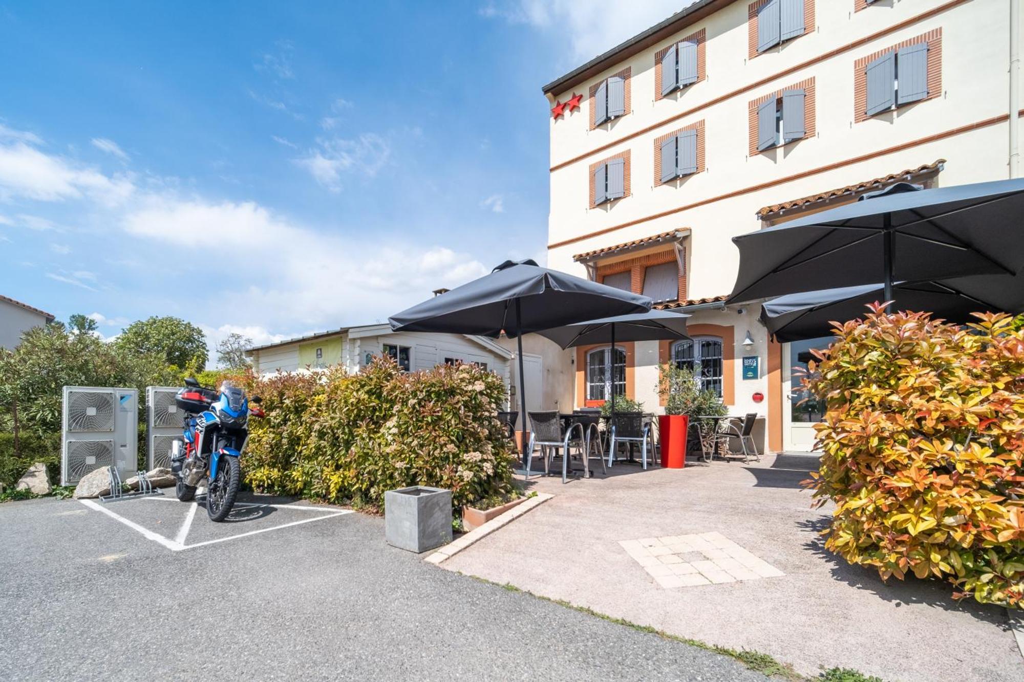 Hôtel Restaurant du Lauragais LOGIS DE FRANCE Villefranche-de-Lauragais Exterior foto