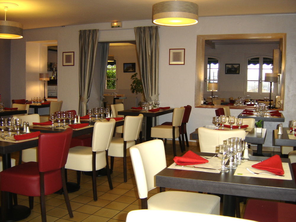 Hôtel Restaurant du Lauragais LOGIS DE FRANCE Villefranche-de-Lauragais Exterior foto